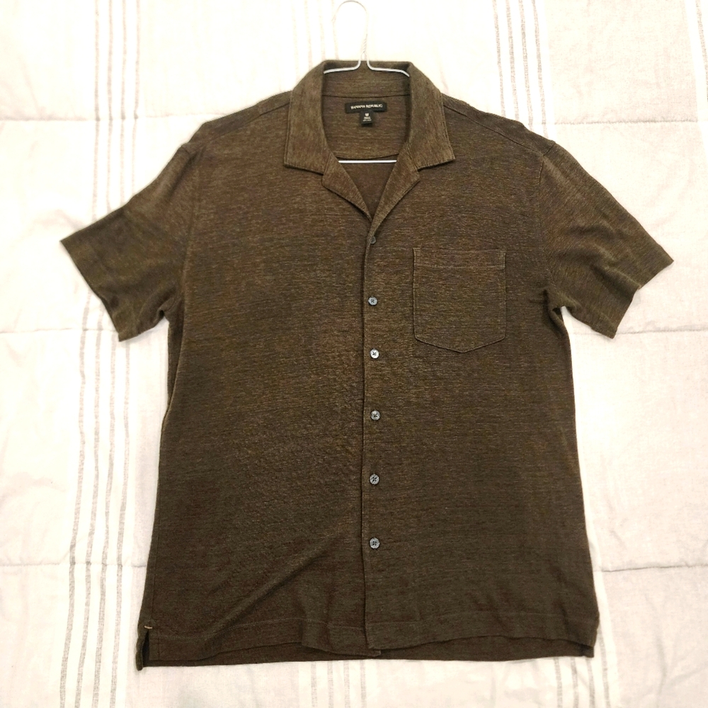Banana Republic Mens Linen Short Sleeve Button-Down Shirt Olive Green